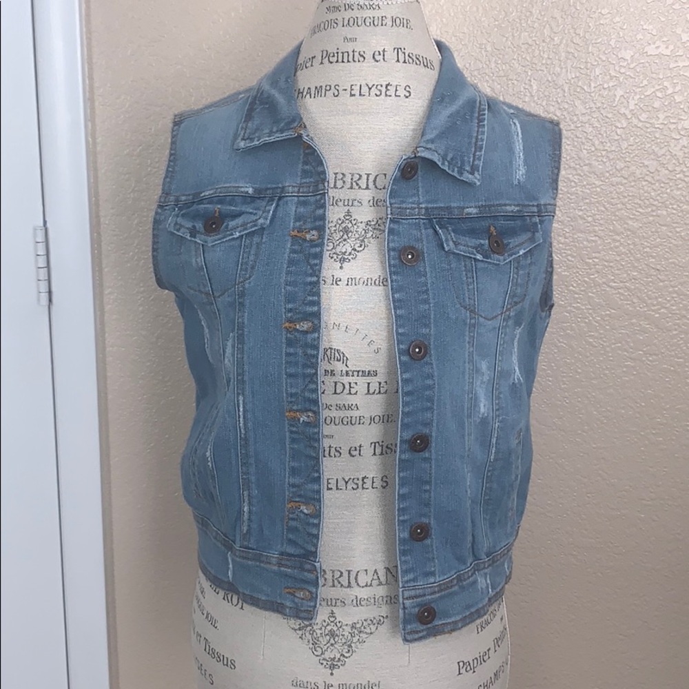 DENIM VEST